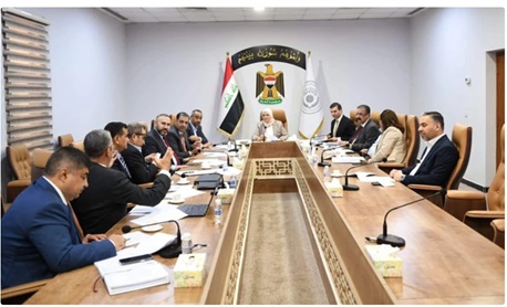 The Minister of Finance chairs an expanded meeting to organize and restructure banks